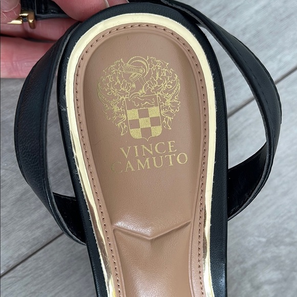 VINCE CAMUTO NWT Lylah Black Leather Ankle Strap Heel Sandal, Size 8/39 - Picture 11 of 15